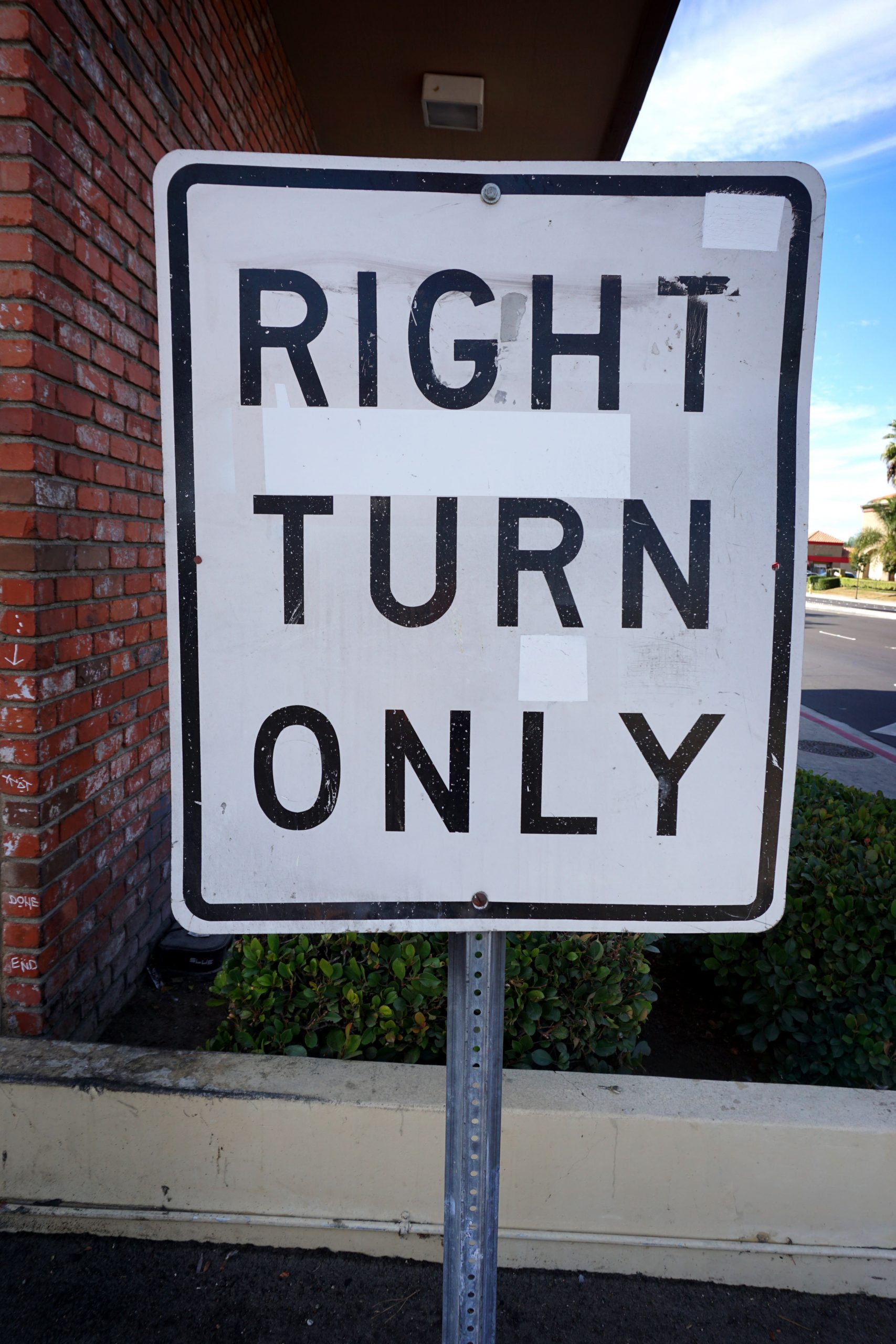 right-turn-only-sign-datingnerdz